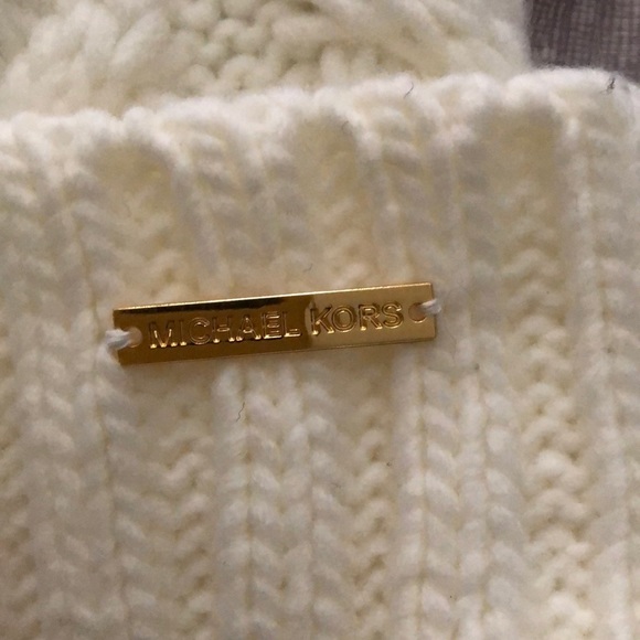 Michael kors hat - Picture 2 of 4